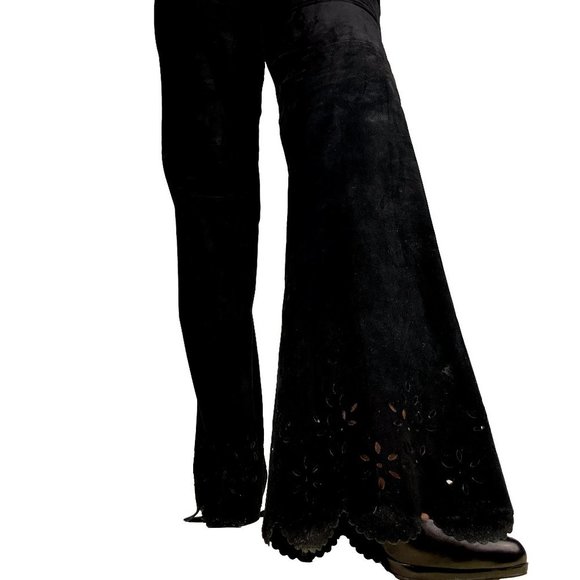 Danier black real suede flared pants with floral cut-out at bottom !! size 12 - Picture 1 of 10